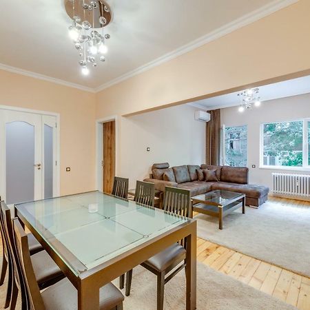 Central Apartment Sofia Ngoại thất bức ảnh